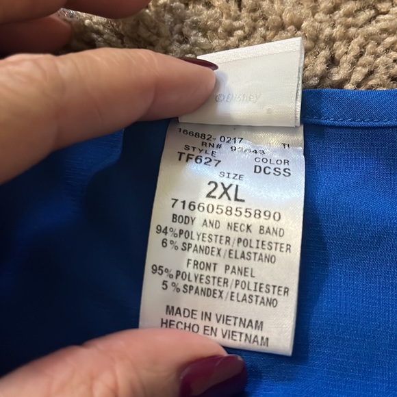 Disney’s Doc McStuffins size 2X scrub top - Picture 3 of 4